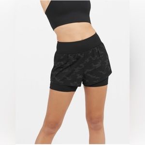 SPANX The Get Moving Short Black Camo